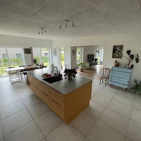 Villa Perfekt Til En Familie